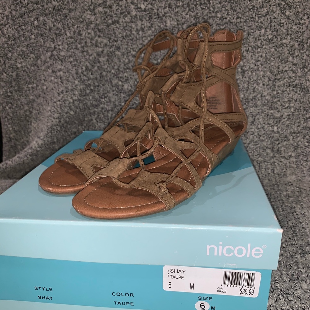 Women’s gladiator sandals